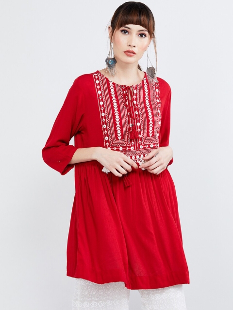 

MAX Embroidered Three-quarter Sleeves Tunic, Red