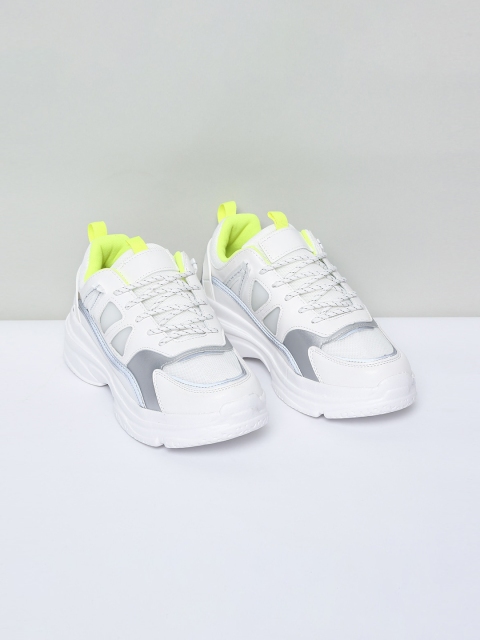 

max Women White Printed Sneakers