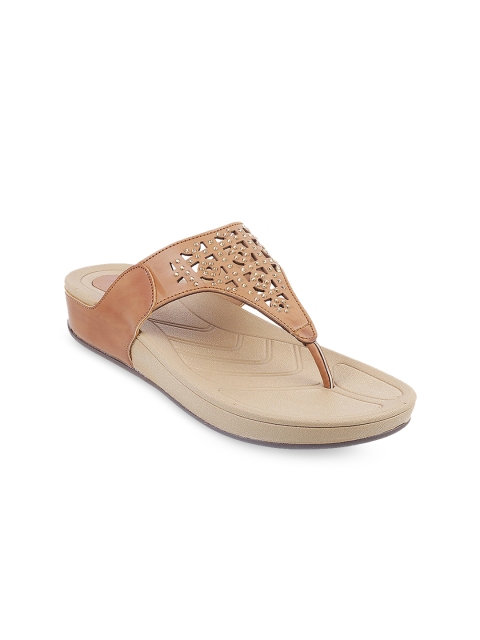

Metro Women Tan Solid Sandals