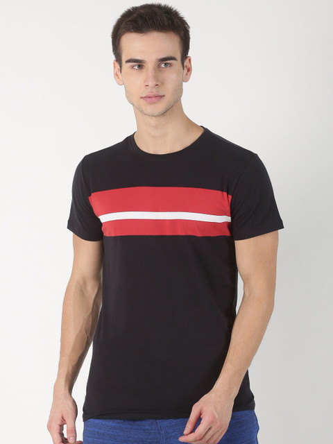 

Soul Space Men Black & Red Colourblocked Round Neck T-shirt