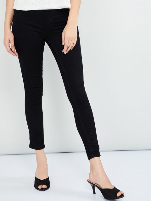 

max Women Black Skinny Fit Mid-Rise Clean Look Stretchable Jeans