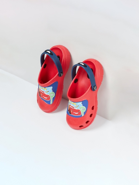 max Boys Red Printed Clogs