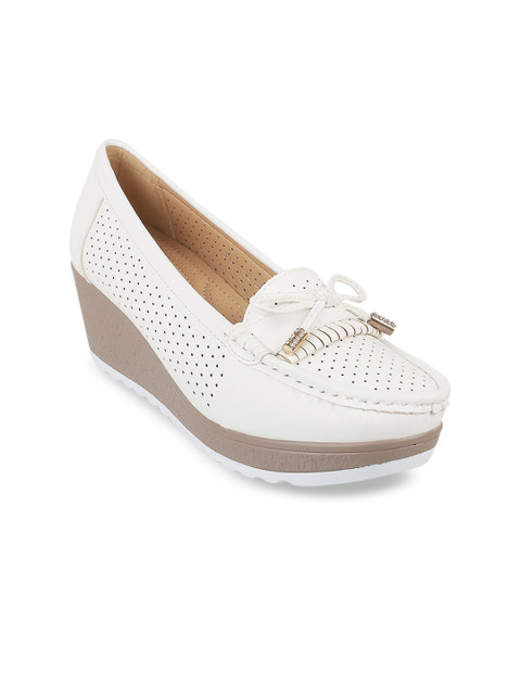 

Metro Women White Textured Pump Wedges