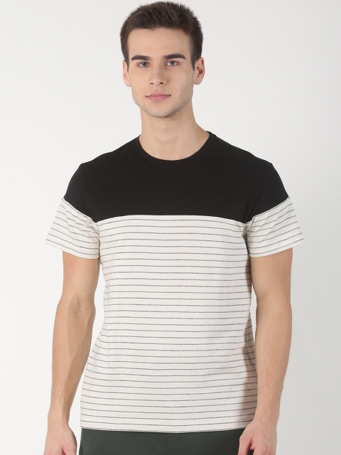 

Soul Space Men Off-White & Black Striped Round Neck T-shirt