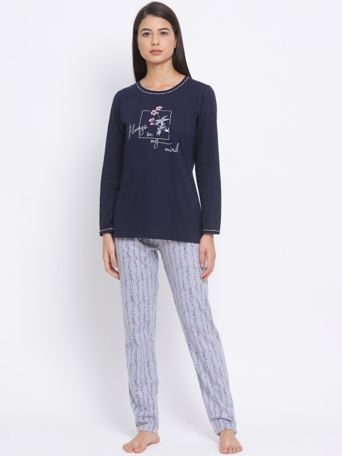 

Kanvin Women Navy Blue Solid Night suit