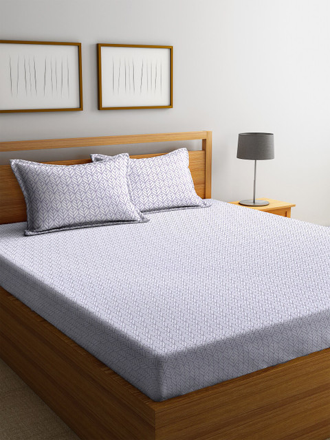 

Trident Bliss 144 TC 228 X 254 With 2 Pillow Cover Bedsheets Modern Petals, White