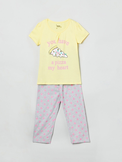 

max Girls Yellow & Grey Printed T-shirt with Pyjamas