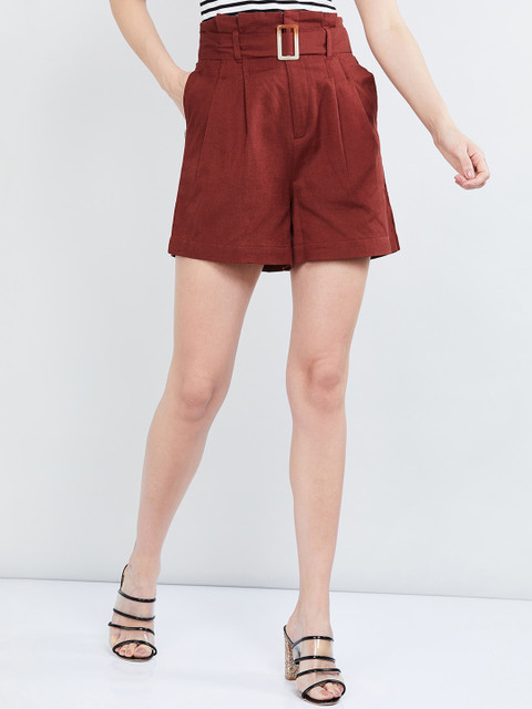 

max Women Maroon Solid Regular Fit Regular Shorts