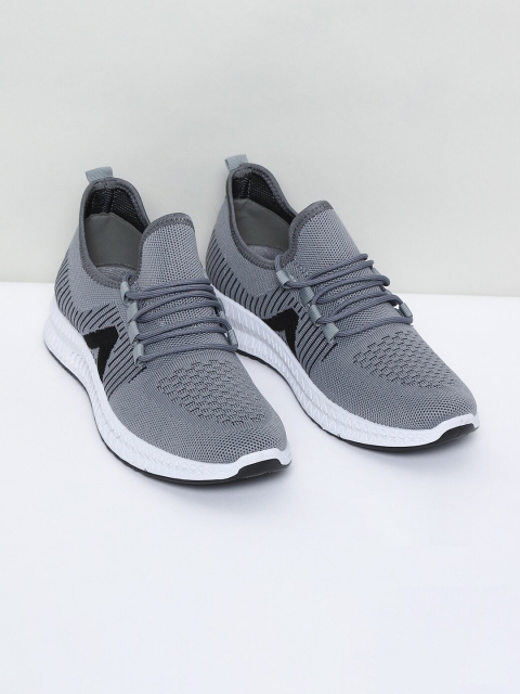 

max Men Grey Textile Walking Shoes