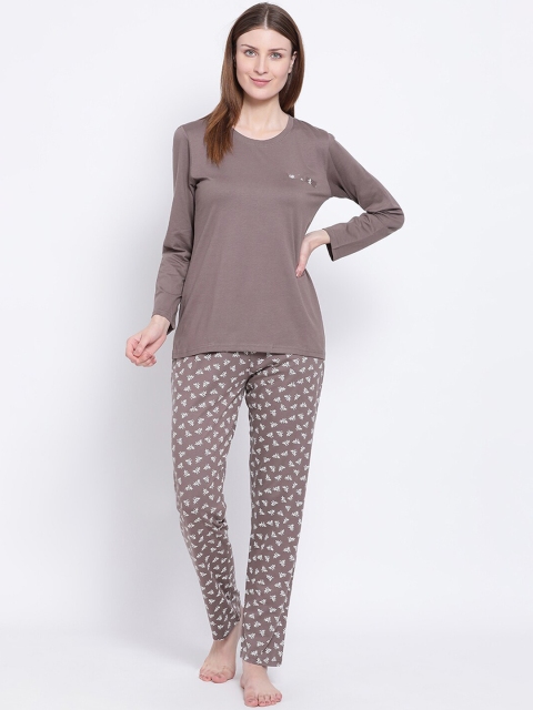 

Kanvin Women Camel Brown Solid Night suit