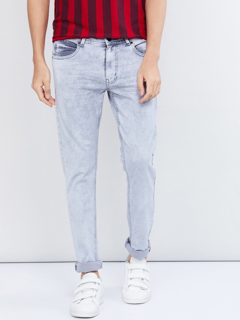 

max Men Grey Skinny Fit Mid-Rise Clean Look Jeans