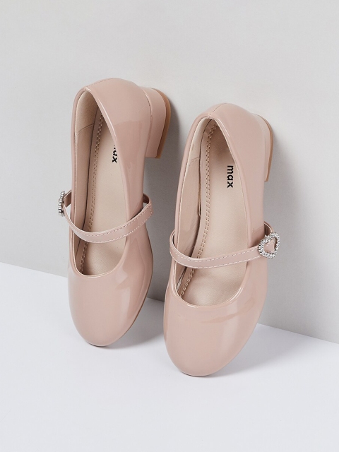 

max Girls Beige Embellished Block Heels