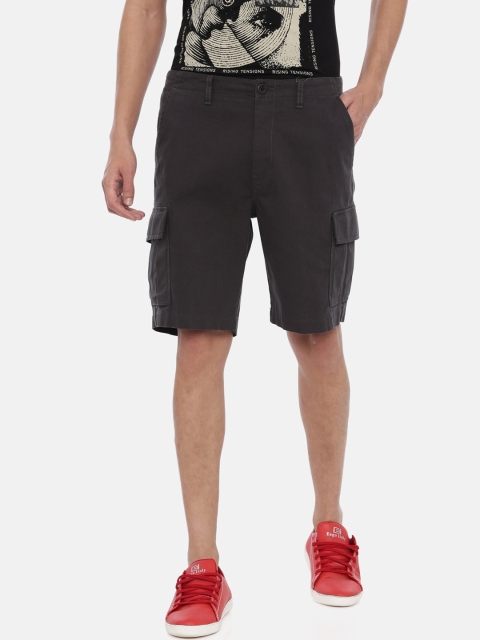 

Breakbounce Men Grey Solid Slim Fit Cargo Shorts
