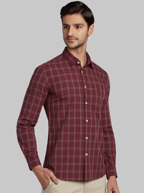 

Parx Men Red & White Slim Fit Checked Casual Shirt