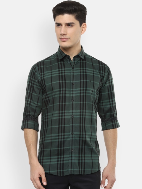 

V Dot Men Green & Black Regular Fit Checked Casual Shirt