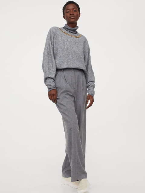 

H&M Women Grey Melange Solid Chain Detail Sweater