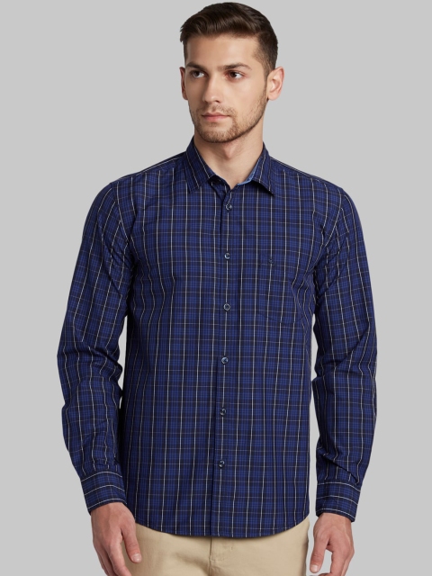 

Parx Men Blue & Black Slim Fit Checked Casual Shirt