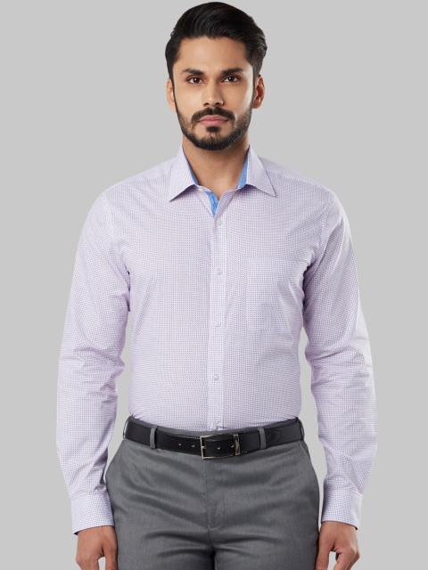 

Raymond Men Red Regular Fit Solid Formal Shirt
