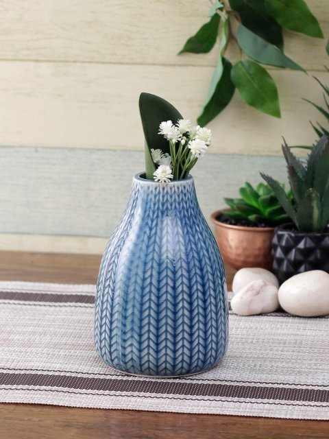 

TAYHAA Unisex Blue Textured Flower Vase