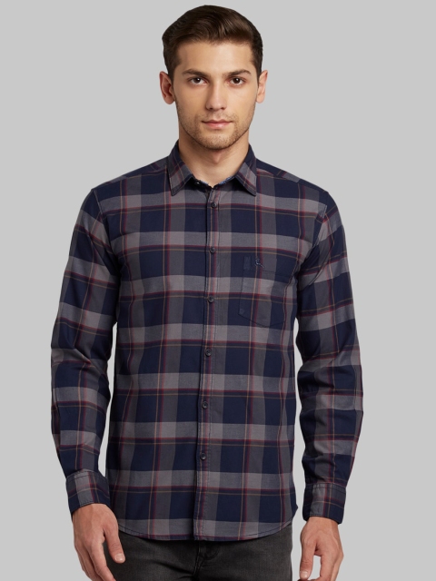 

Parx Men Blue & Grey Slim Fit Checked Casual Shirt
