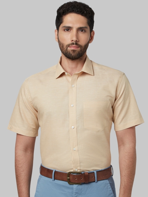 

Park Avenue Men Khaki Regular Fit Solid Formal Shirt