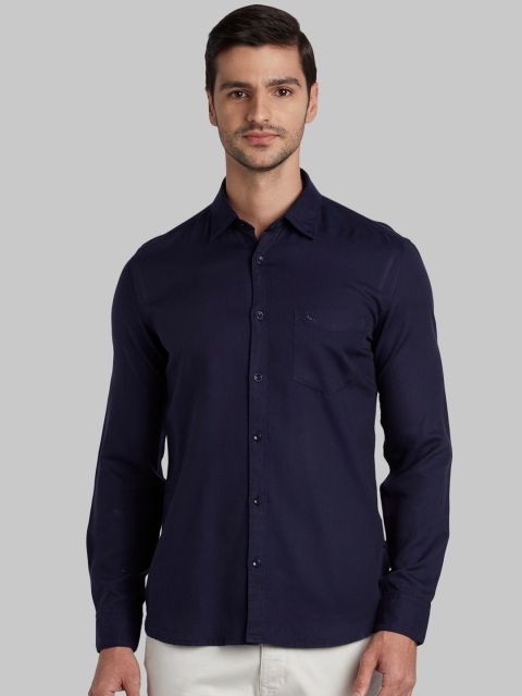 

Parx Men Navy Blue Slim Fit Solid Casual Shirt