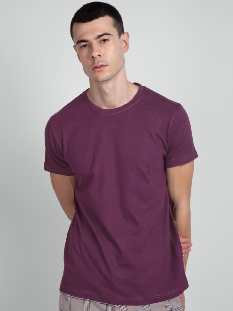 

Bewakoof Men Purple Solid Round Neck T-shirt