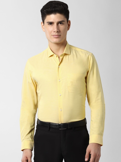 

Peter England Men Yellow Slim Fit Solid Formal Shirt