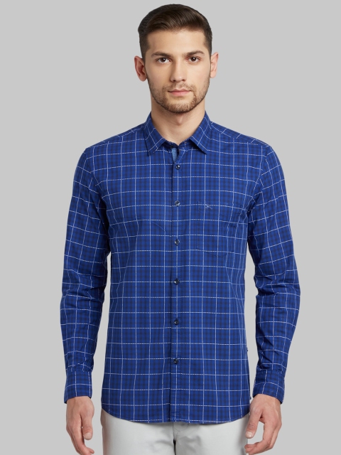

Parx Men Blue Slim Fit Checked Casual Shirt