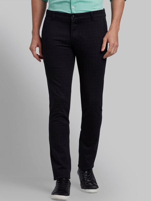 

Parx Men Black Tapered Fit Checked Regular Trousers