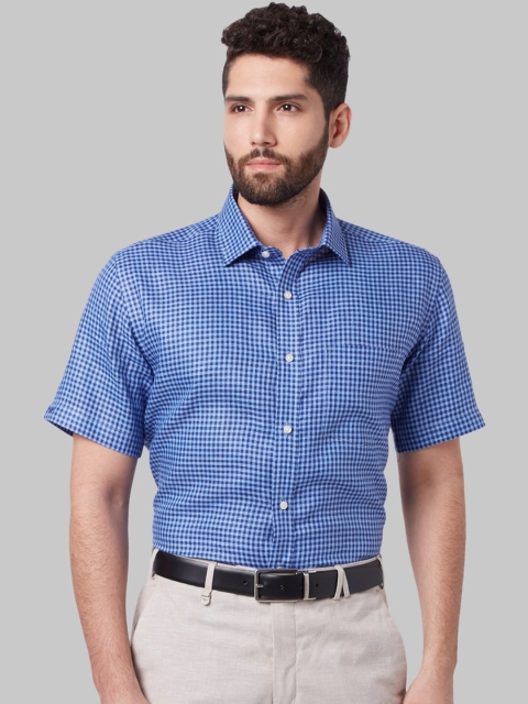

Park Avenue Men Blue Regular Fit Checked Formal Shirt
