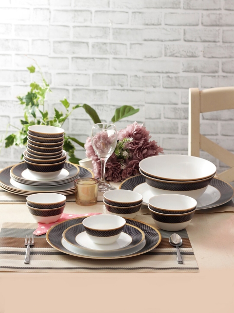 

Laopala 33 Pieces White & Navy Blue Opalware Dinner Set