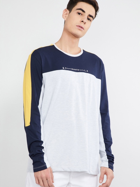 

max Men White & Navy Blue Colourblocked Round Neck T-shirt
