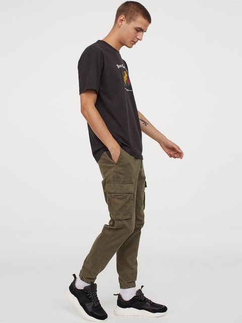 

H&M Men Black Printed Cotton Tee