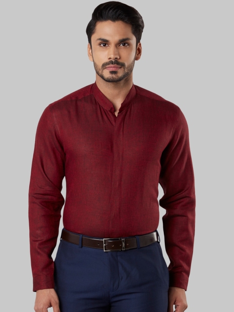 

Raymond Men Maroon Regular Fit Solid Linen Formal Shirt