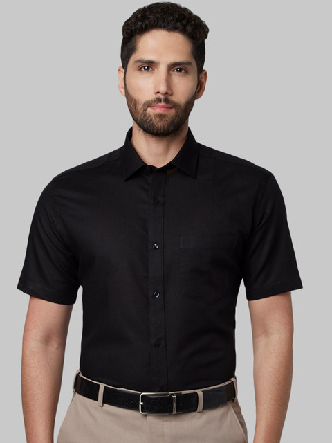 

Park Avenue Men Black Regular Fit Solid Formal Shirt