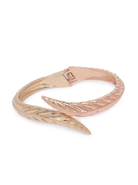 

Globus Gold-Plated Cuff Bracelet