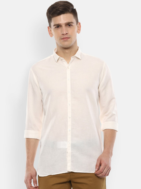 

V Dot Men Cream-Coloured Slim Fit Solid Casual Shirt