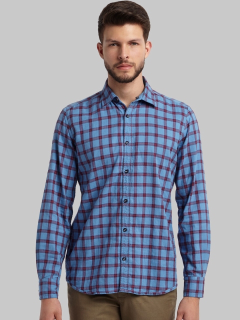 

Parx Men Blue & Maroon Slim Fit Checked Casual Shirt
