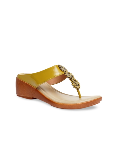 

Butterflies Women Gold-Toned Embellished Heels