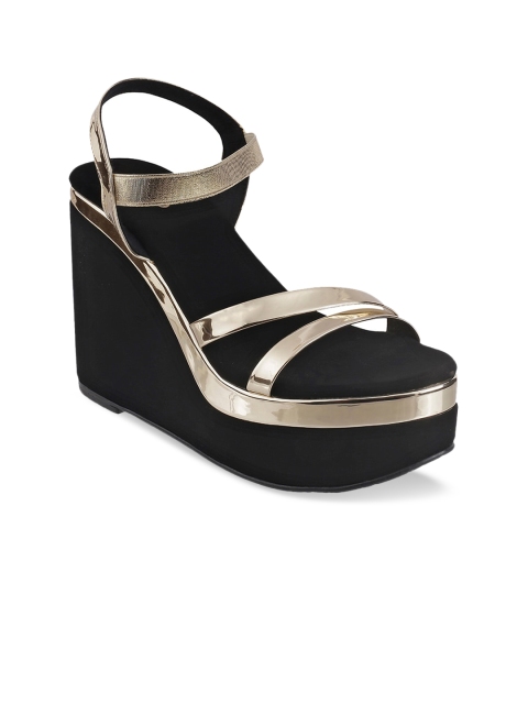 

Metro Women Gold Solid Wedges