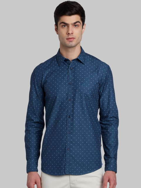 

Parx Men Blue & White Slim Fit Printed Casual Shirt