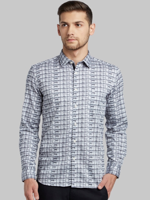 

Parx Men White & Grey Slim Fit Printed Casual Shirt