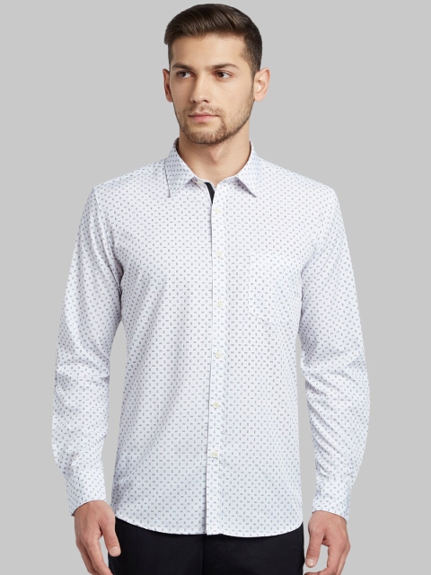 

Parx Men Black & White Slim Fit Printed Casual Shirt