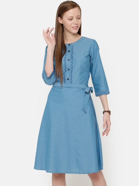

CINNAMON CLOSET Women Blue Solid Fit and Flare Dress