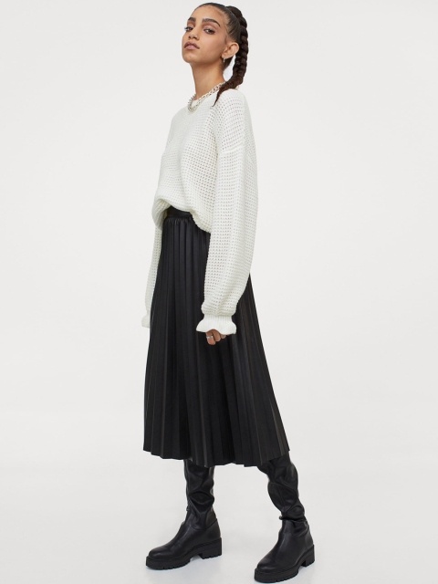 

H&M Women White Solid Knit Sweater