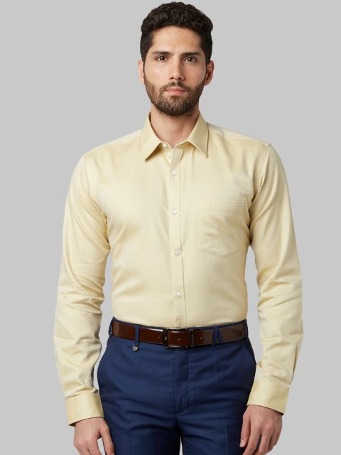 

Park Avenue Men Yellow Slim Fit Self Design Formal Shirt
