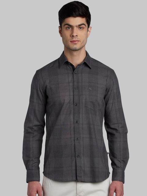 

Parx Men Grey Slim Fit Checked Casual Shirt