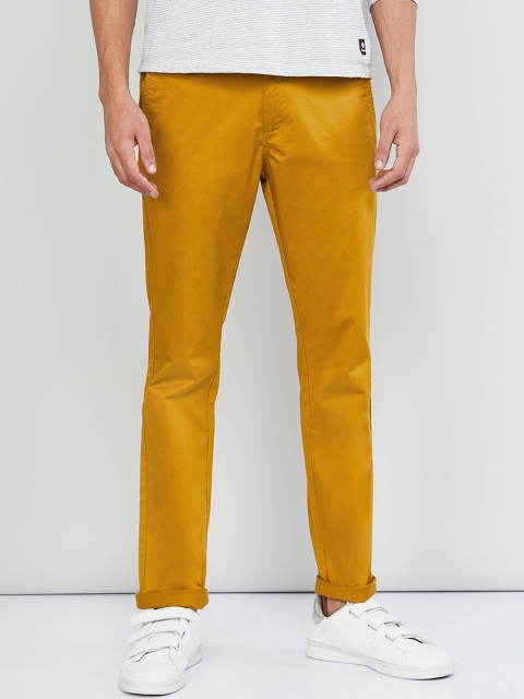 

max Men Mustard Yellow Regular Fit Solid Cargos