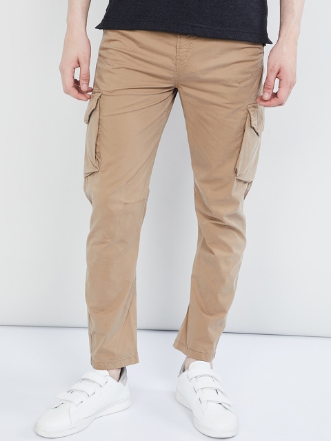 

max Men Khaki Regular Fit Solid Cargos
